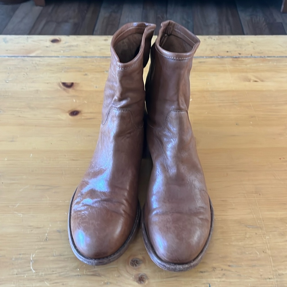 Alberto Fermani ankle boots
